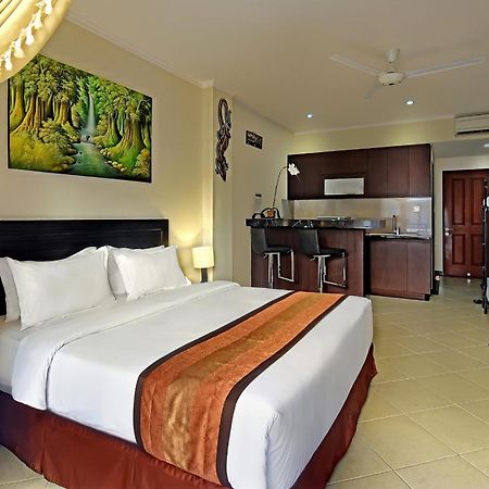 Kuta Town House Apartments Esterno foto