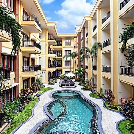 Kuta Town House Apartments Esterno foto