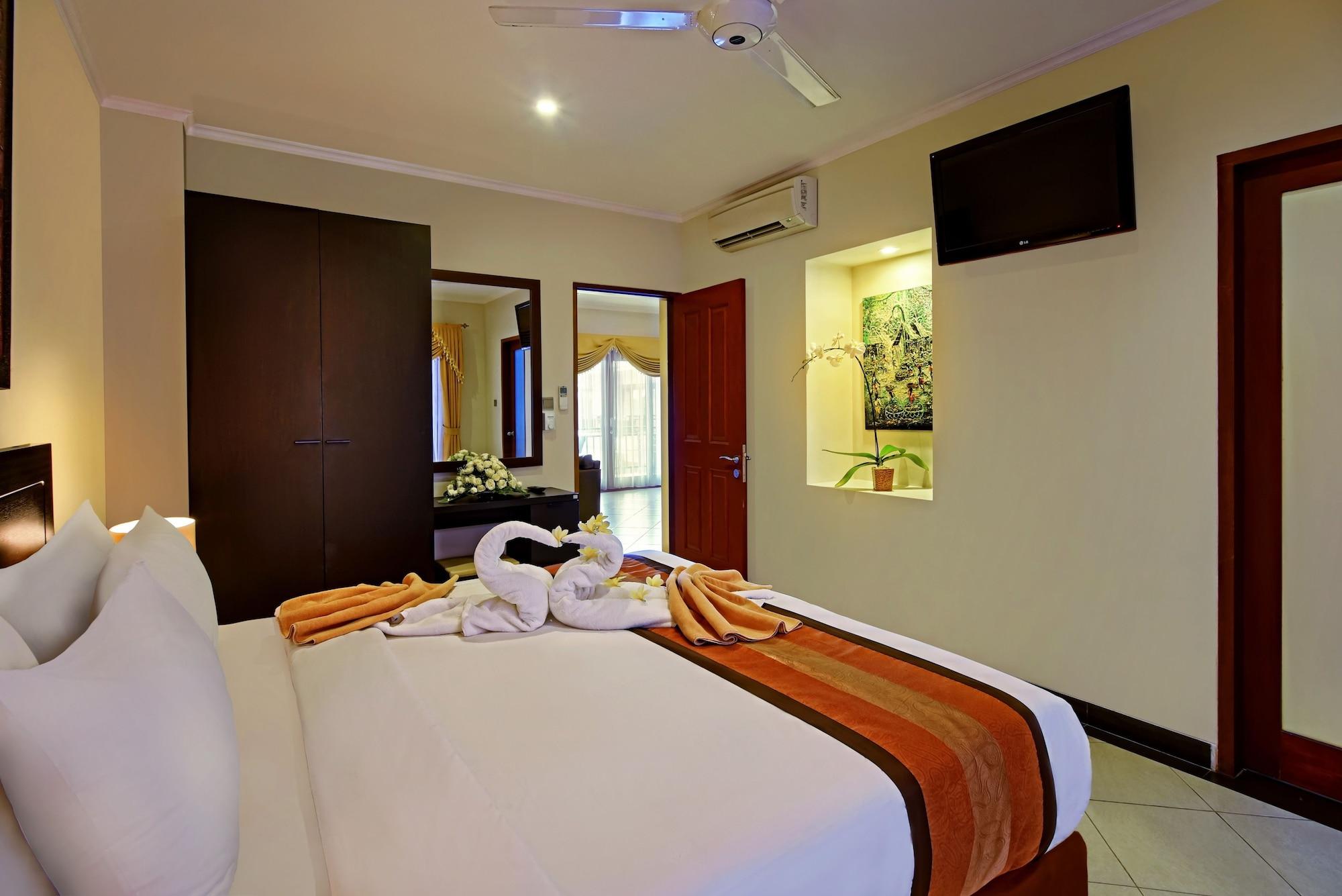 Kuta Town House Apartments Esterno foto