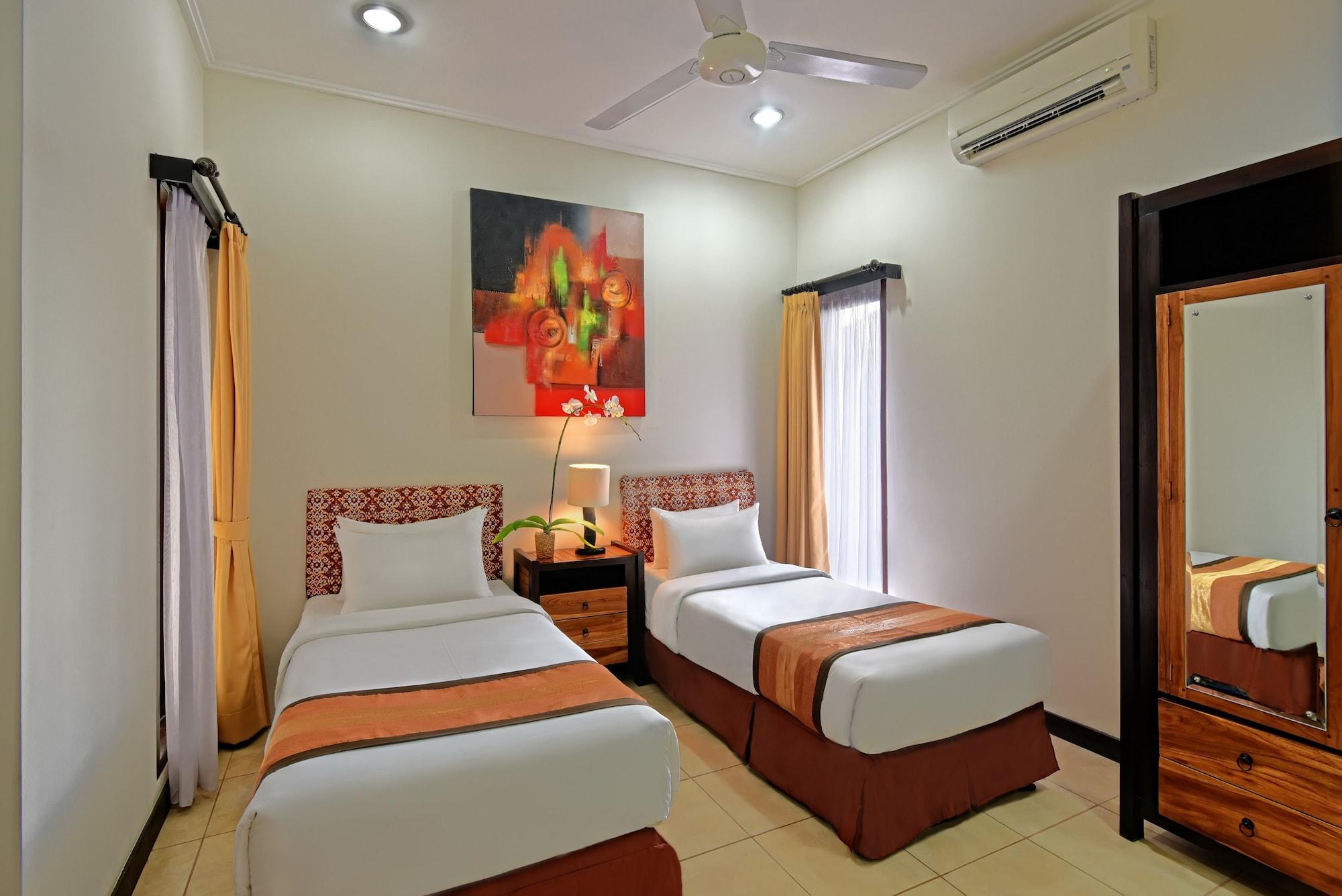 Kuta Town House Apartments Esterno foto