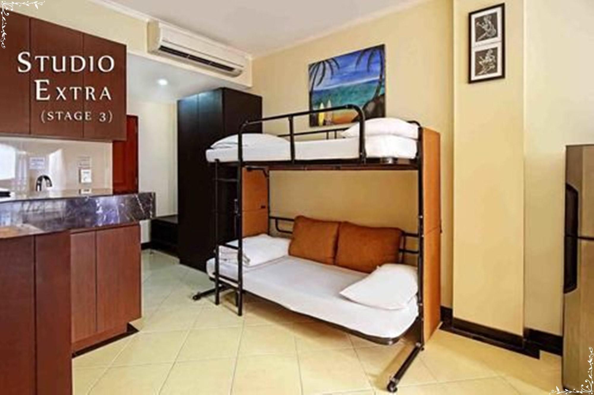 Kuta Town House Apartments Esterno foto